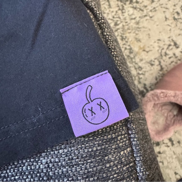 Cake Worthy Black Hannah Montana World Tour 2006 T-Shirt - Picture 3 of 6